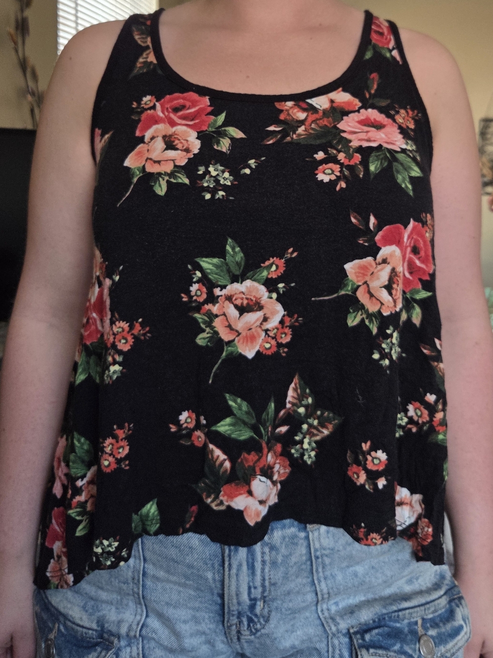 Floral Scoop Neck Tank Top - Black with Pink Floral